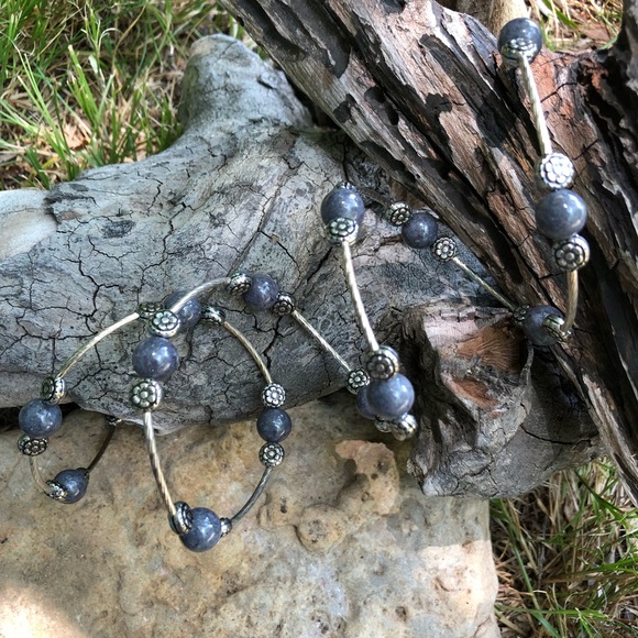 💓10mm Gray Granite Bracelet with Accent Beads💓 - Picture 2 of 5